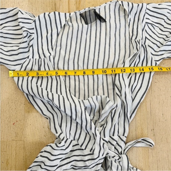 Reformation stripe wrap midi dress - Picture 6 of 9